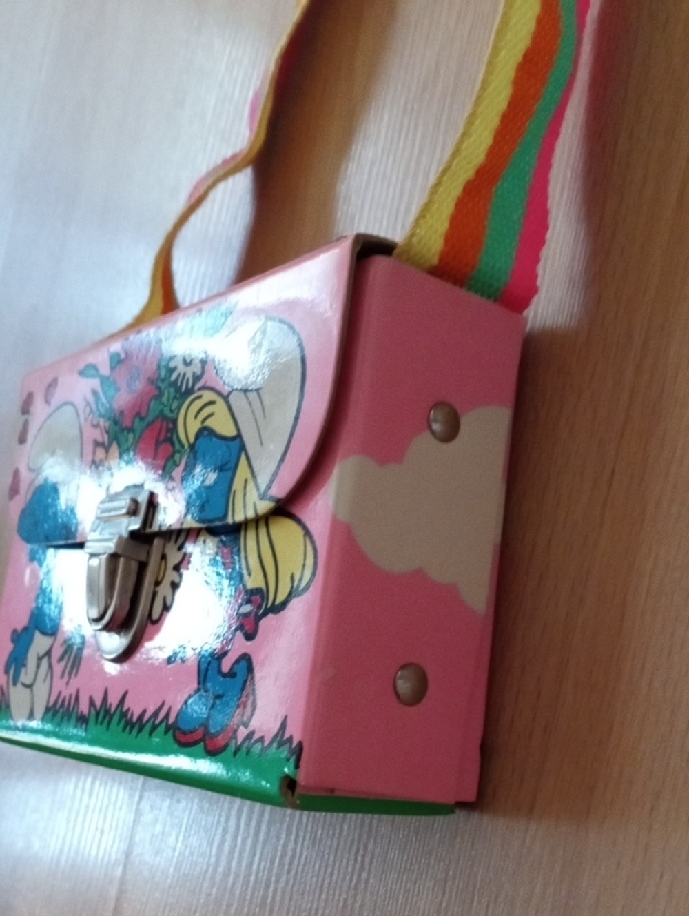 1983 VINTAGE RARE Smurf Kids Pink Crossbody Purse with Rainbow Strap - Picture 2 of 8